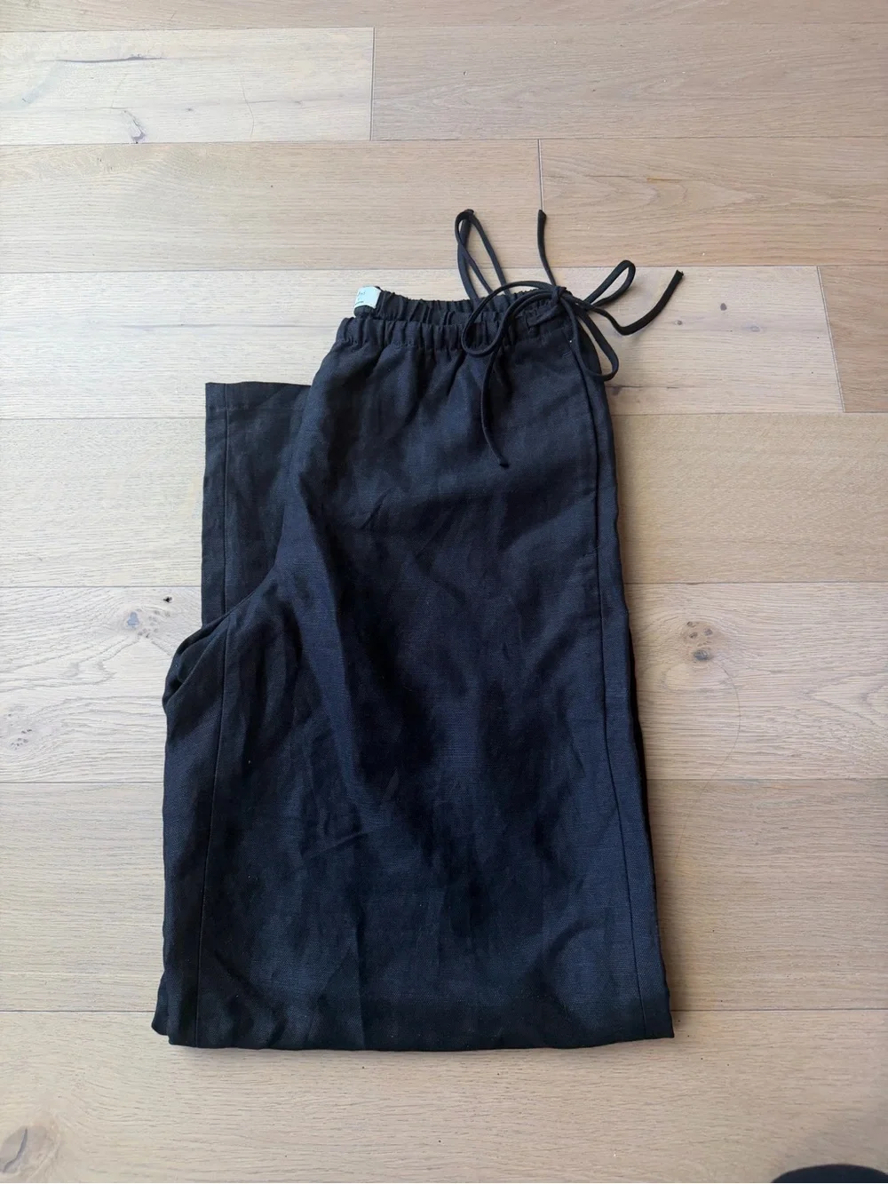 Aritzia black linen